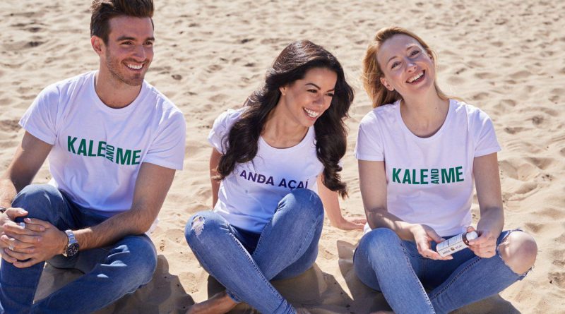 Kale&Me und Fernanda Brandao bringen gemeinsamen Açaí-Shot auf den Markt